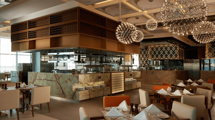 Royal M Hotel & Resort